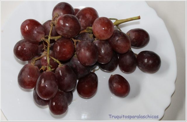  red grapes 